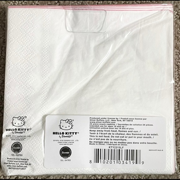 24 metallic accent Hello Kitty paper napkins pink party nwt - Picture 2 of 2